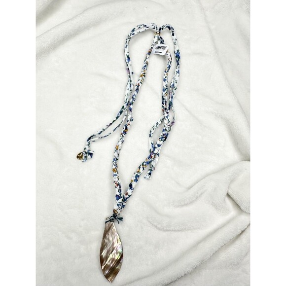 NEW Free People Ariana Ost The Era Strand Necklace Shell Pendant Bohemian Beach - Picture 1 of 6